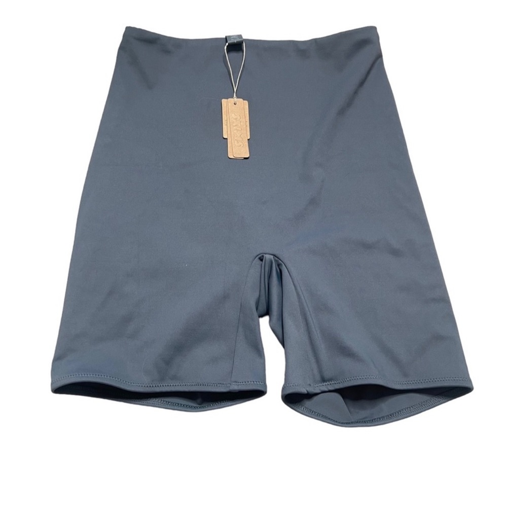Skims swim shorts NWT sz small